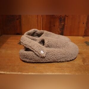 Crocs Cozy Tan Fleece Slippers